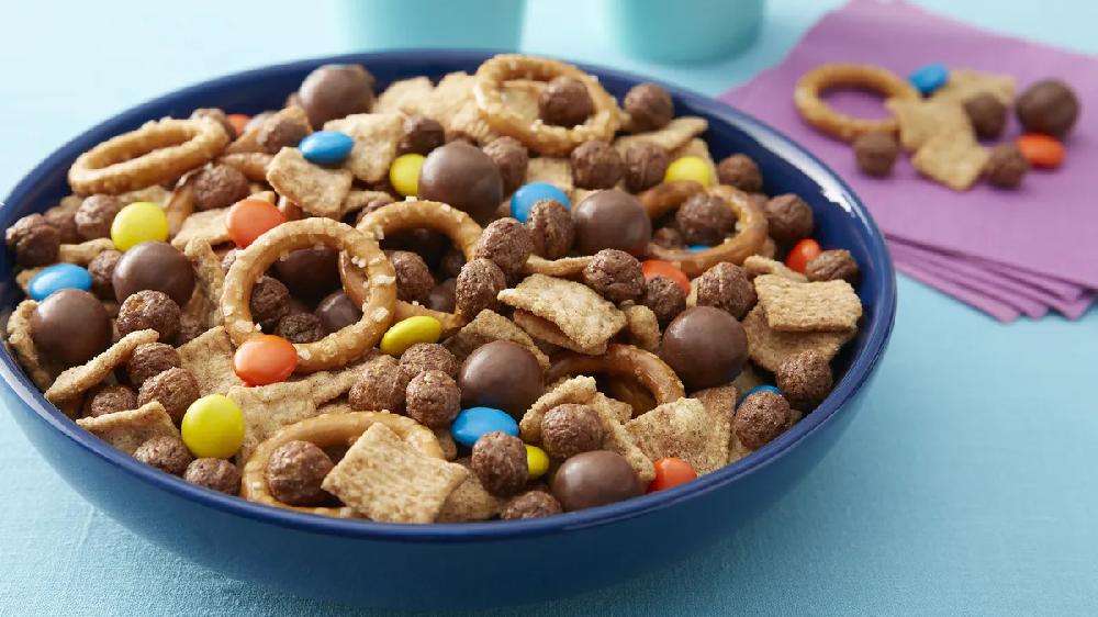 betty crocker Big Game Cereal Snack Mix