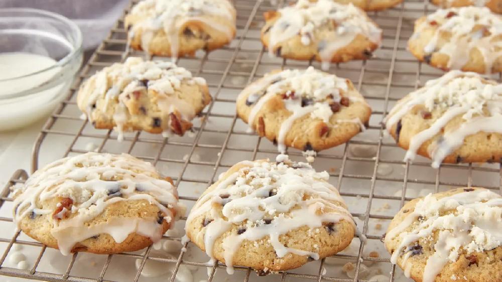 betty crocker Blueberry-Pecan Muffin Tops