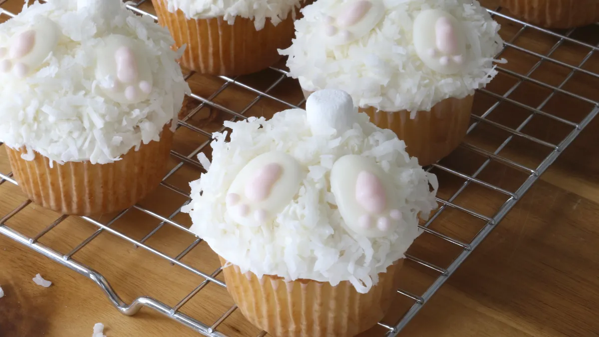 betty crocker Bunny Butt Cupcakes