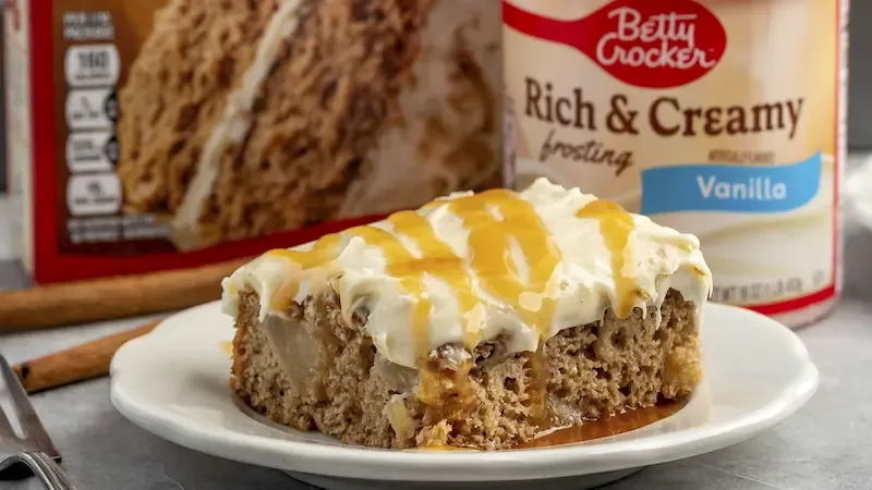 betty crocker Caramel Apple Spice Cake