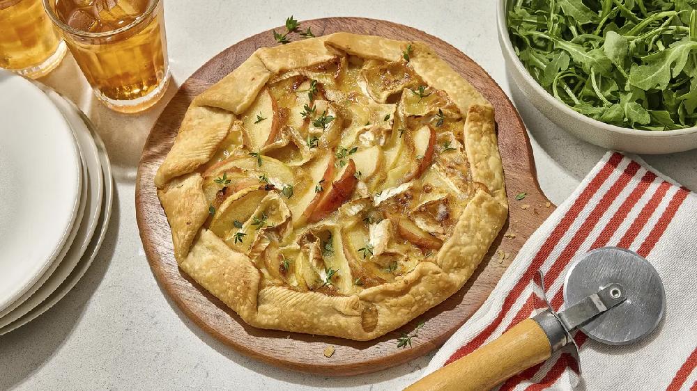 betty crocker Caramelized Onion and Apple Galette