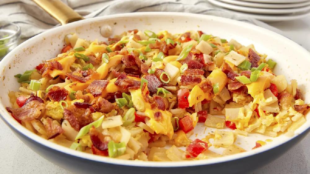 betty crocker Cheesy Bacon-Potato Scramble