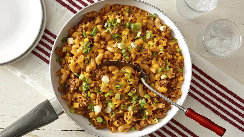betty crocker Cheesy Barbecue Beef Pasta Skillet