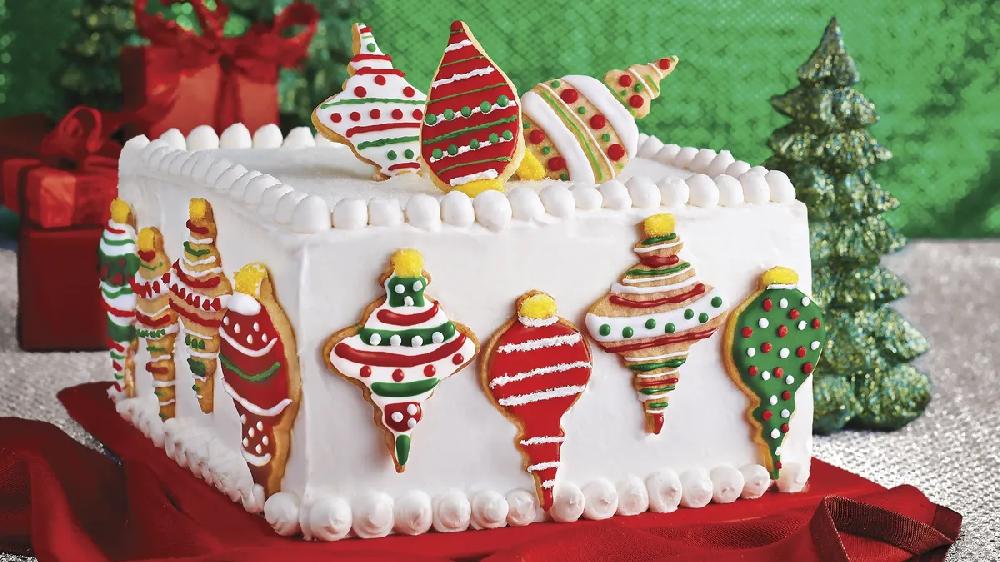 betty crocker Christmas Ornament Cake