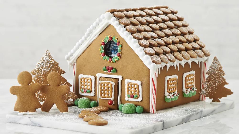 betty crocker Classic Gingerbread House