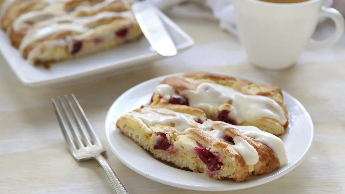 betty crocker Cranberry-Orange Danish Braid