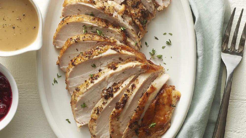 betty crocker Dry-Brined Turkey Breast with Gravy