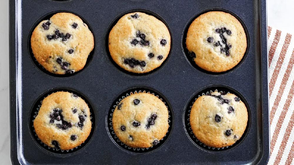betty crocker Easy Blueberry Almond Muffins