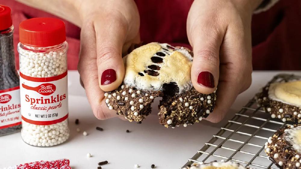 betty crocker Inside Out S'more Cookies