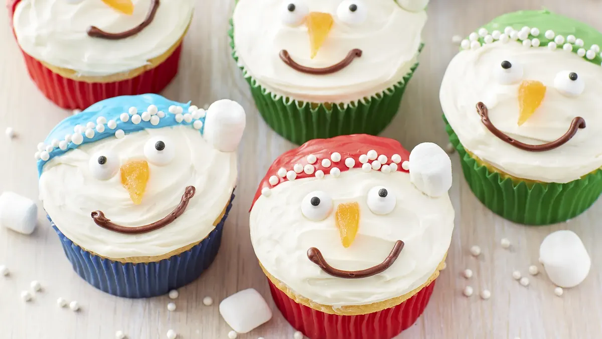 betty crocker Jolly Snowman Cupcakes
