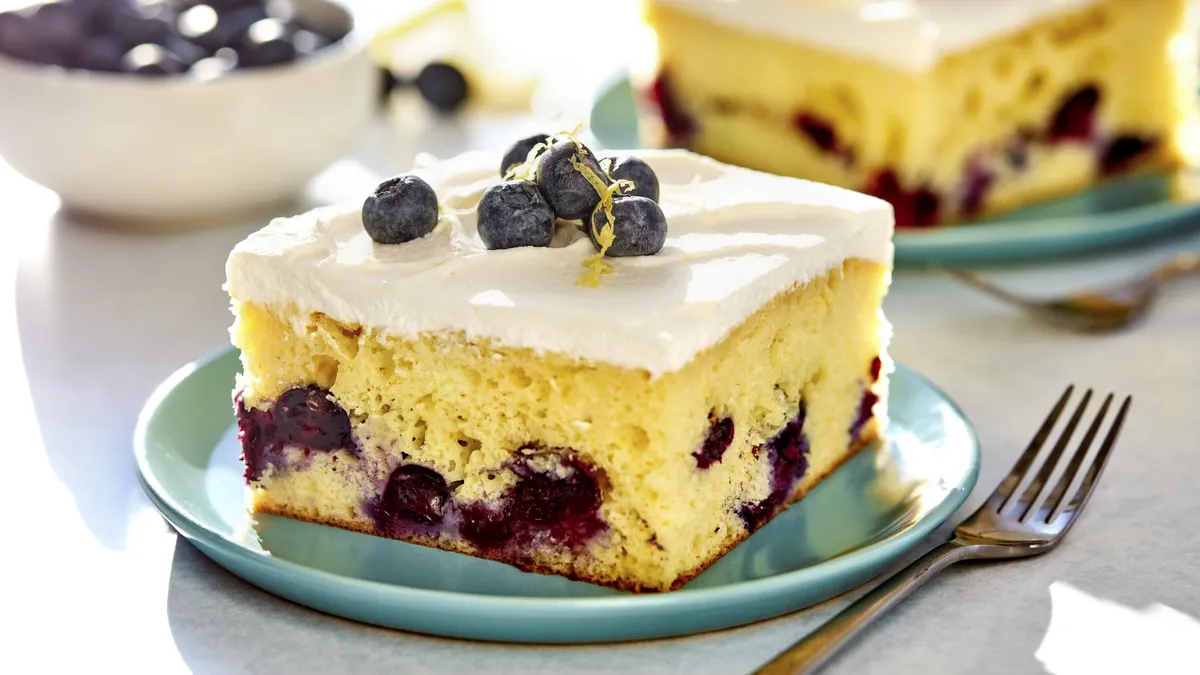 betty crocker Lemon Blueberry Cake