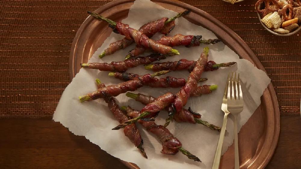 betty crocker Maple Bacon-Wrapped Asparagus
