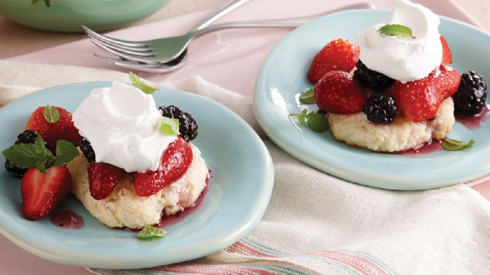 betty crocker Mini Berry Shortcakes