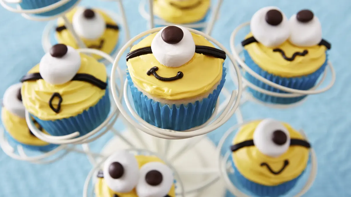 betty crocker Minion Cupcakes