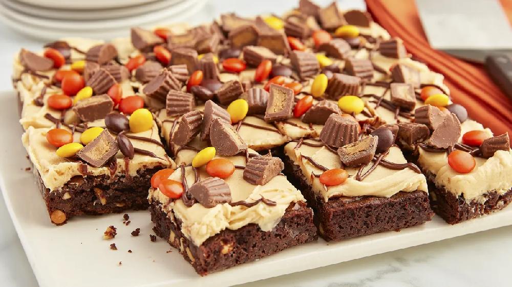 betty crocker Peanut Butter Candy-Topped Brownies