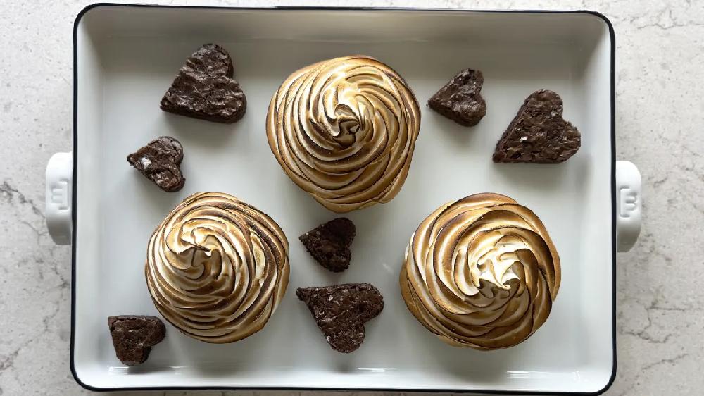 betty crocker Peppermint Brownie Baked Alaskas