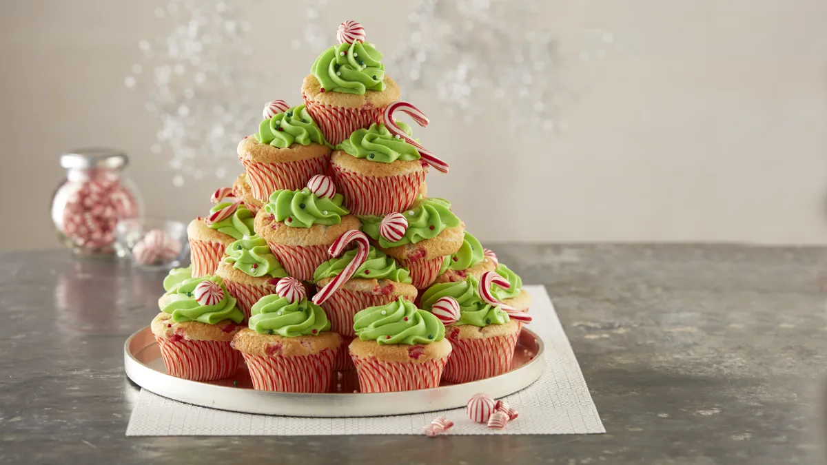 betty crocker Peppermint Cupcake Tree