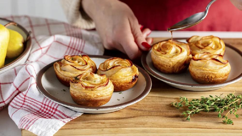 betty crocker Puff Pastry Pear Roses