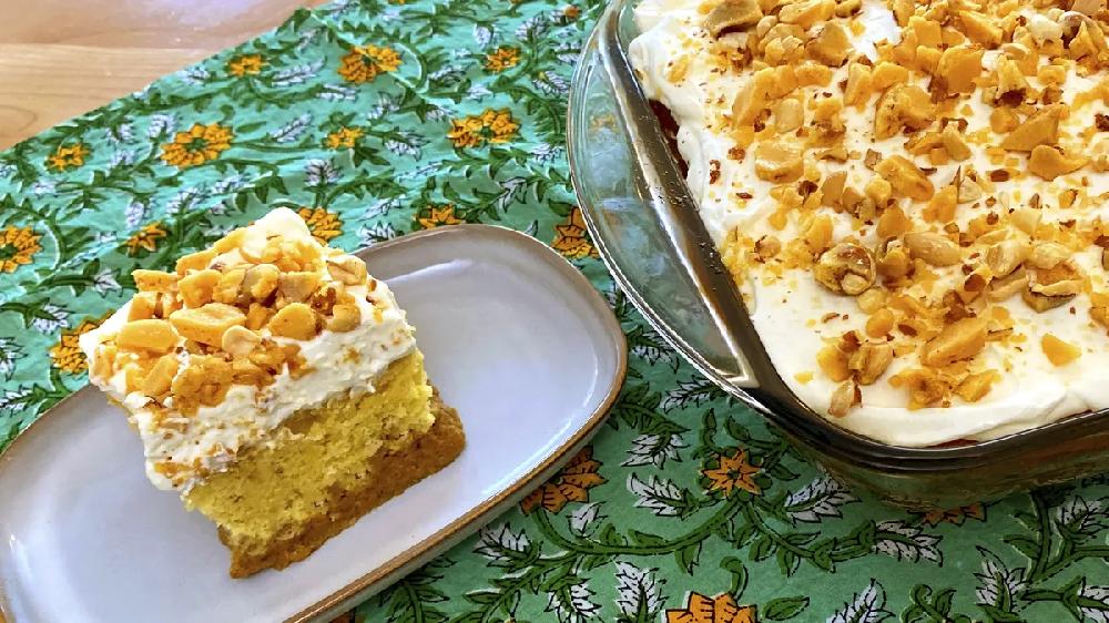 Betty Crocker Pumpkin Crunch Magic Cake