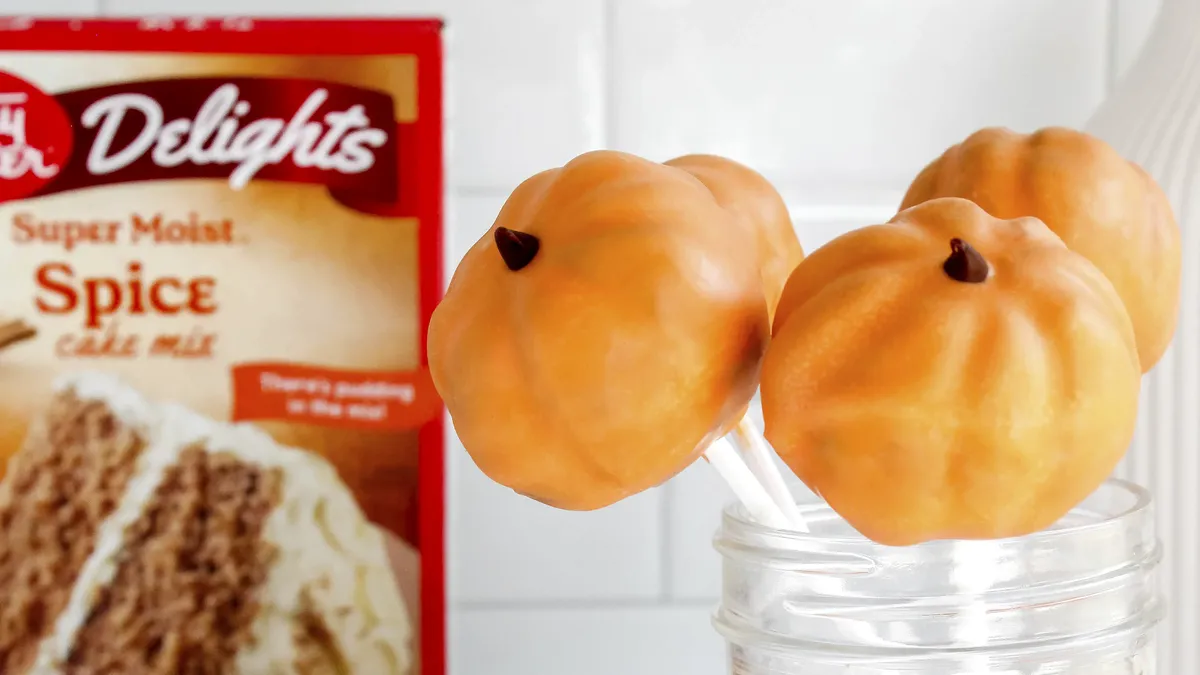 betty crocker Pumpkin Spice Cake Pops