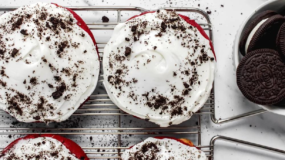 betty crocker Red Velvet Cookies and Cream Cookies