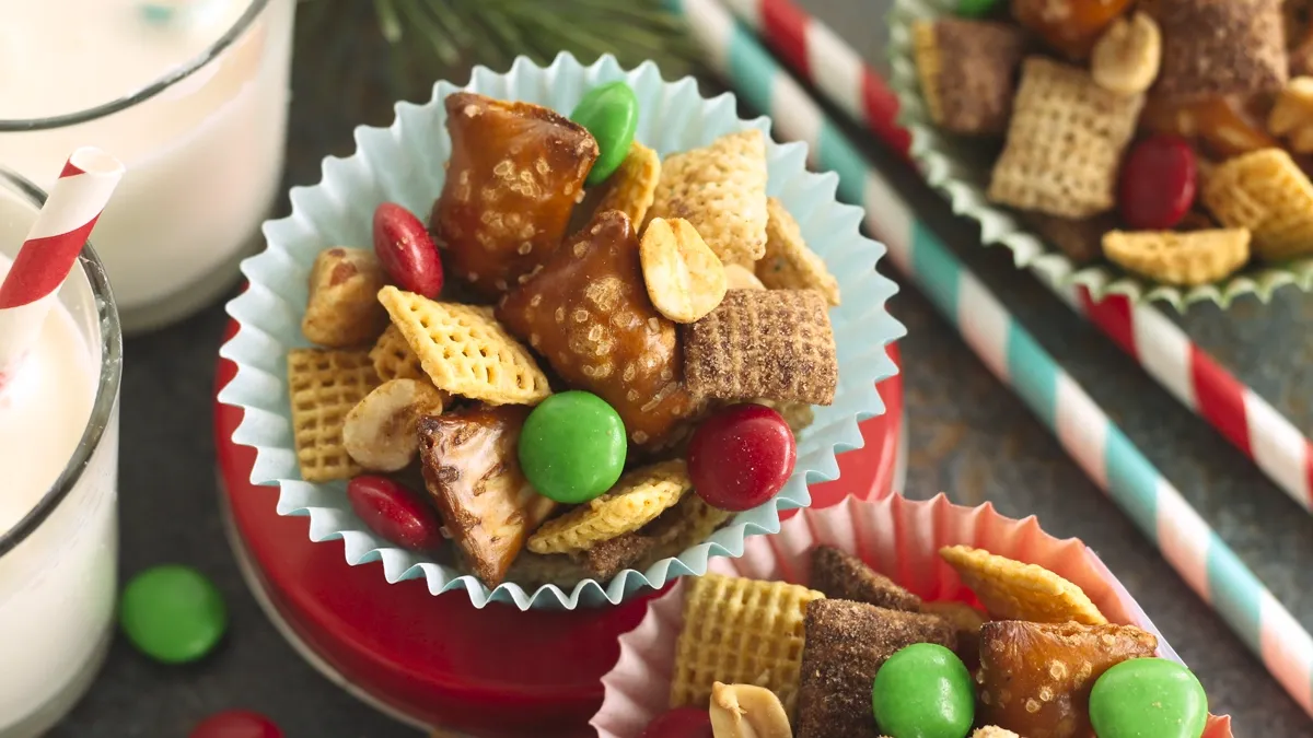 betty crocker Reindeer Feed Chex™ Party Mix