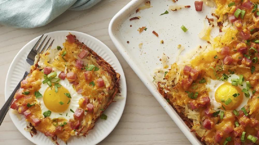 betty crocker Sheet-Pan Ham and Egg Hash