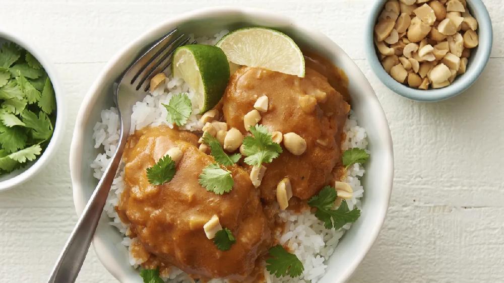 betty crocker Slow-Cooker Thai Peanut Chicken