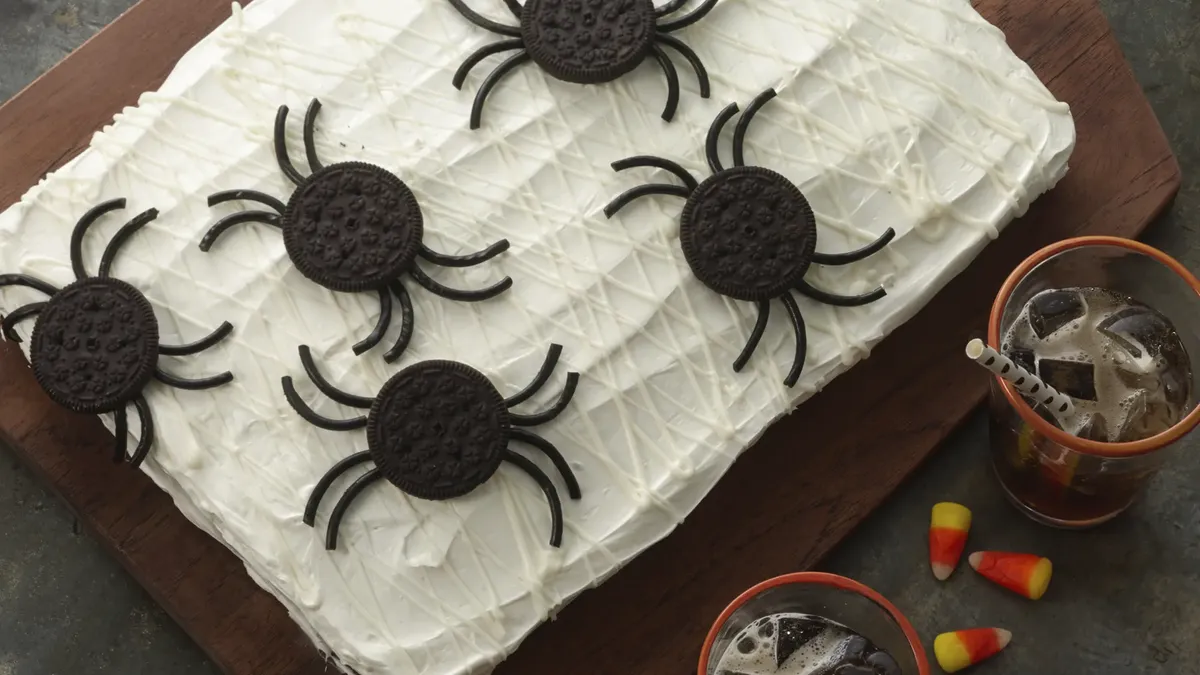 betty crocker Spider Web Cake