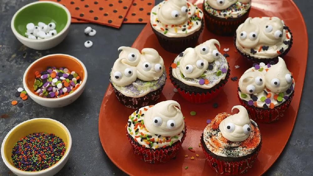 betty crocker Spooky Ghost Cupcakes