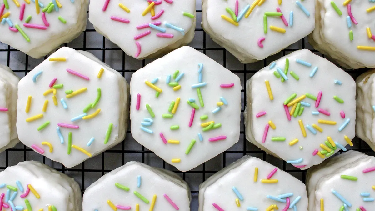 betty crocker Spring Snack Cakes