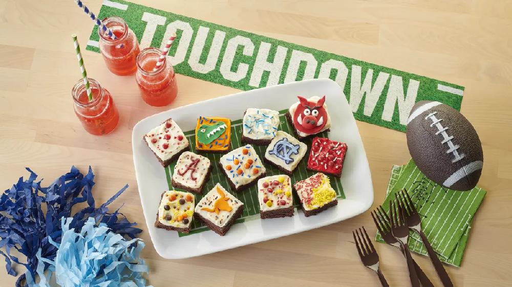 betty crocker Team Spirit Frosted Brownies