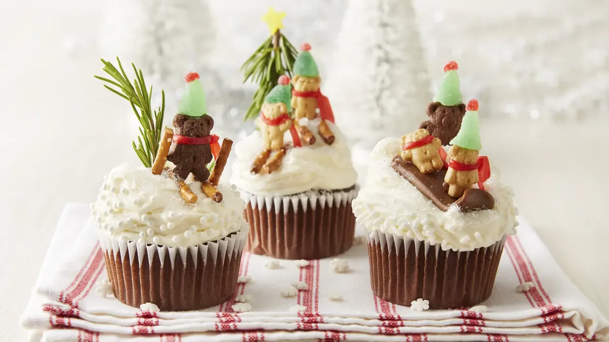 betty crocker Teddy’s Winter Wonderland Cupcakes