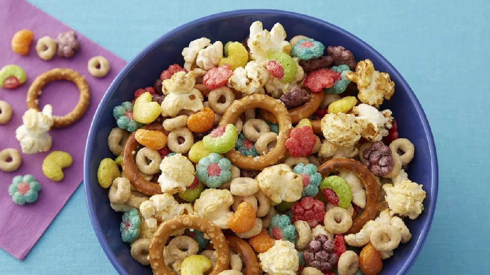 betty crocker Trix™ Favorite Snack Mix