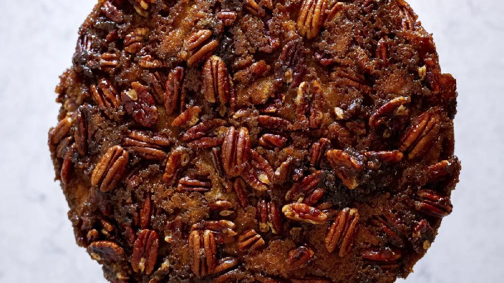 betty crocker Upside-Down Pecan Cake