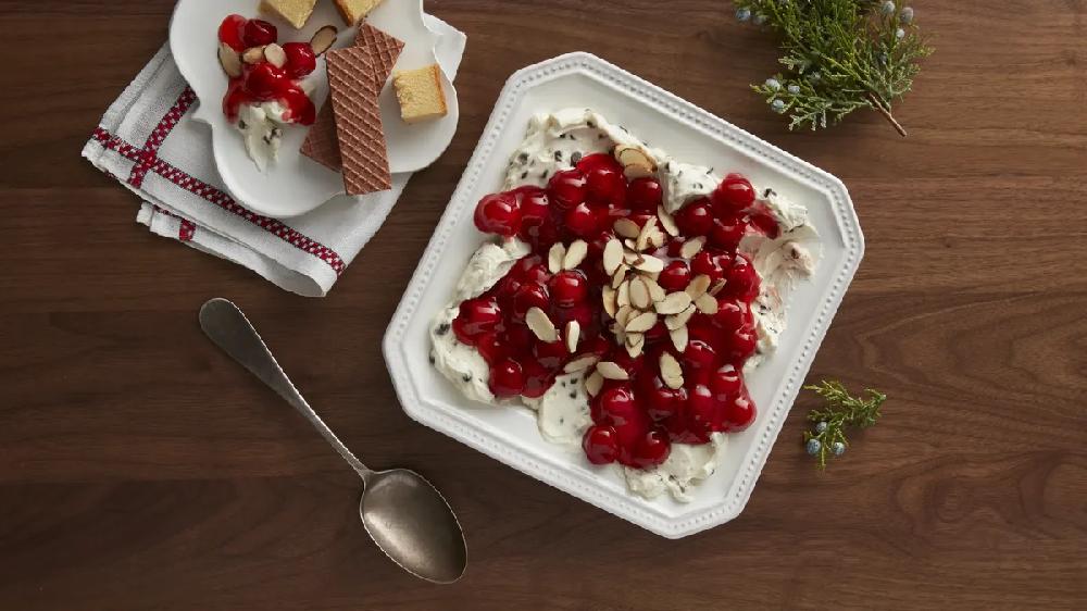 betty crocker Brandied Cherry-Almond Cheesecake Dip