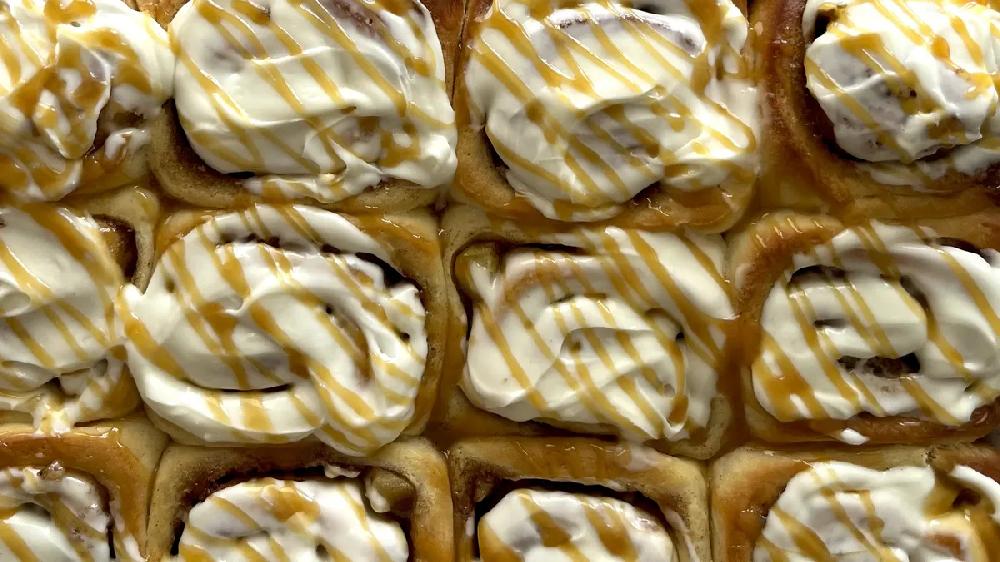 betty crocker Caramel Apple Cinnamon Rolls with Cream Cheese Frosting