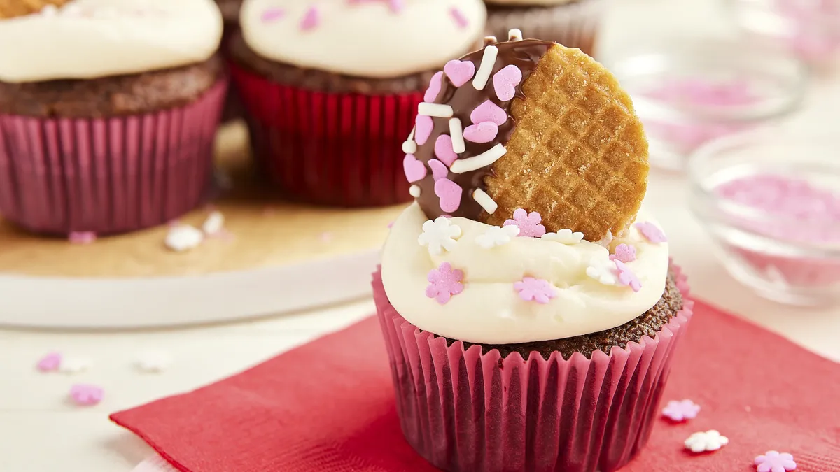 betty crocker Chocolate-Covered Valentine’s Day Stroopwafel Cupcakes