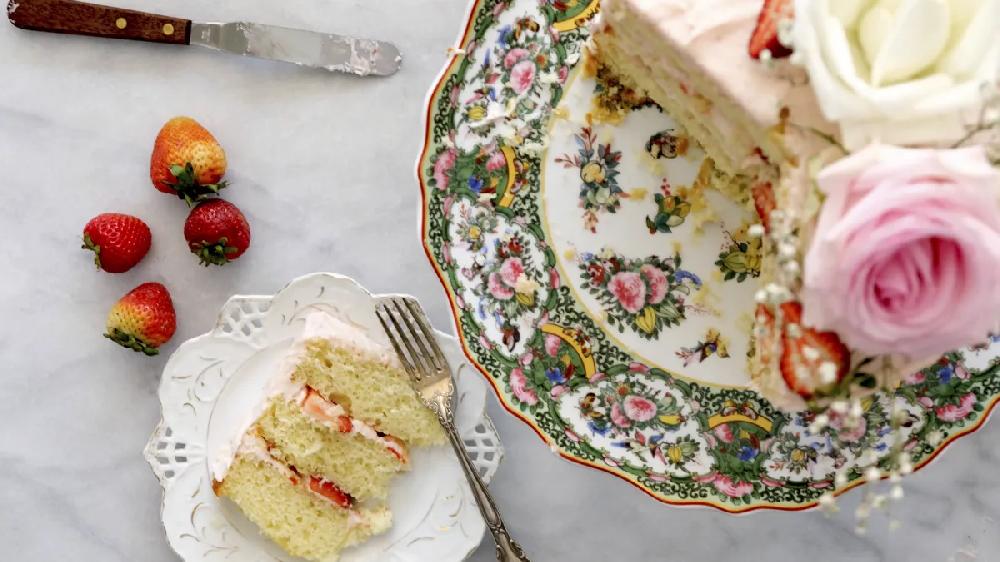 betty crocker Hayden’s Strawberry Frosted Layer Cake