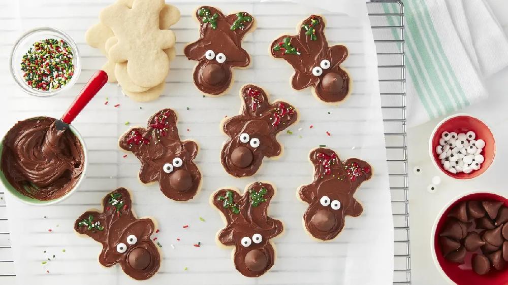 betty crocker Hershey’s™ Kisses™ Reindeer Sugar Cookies