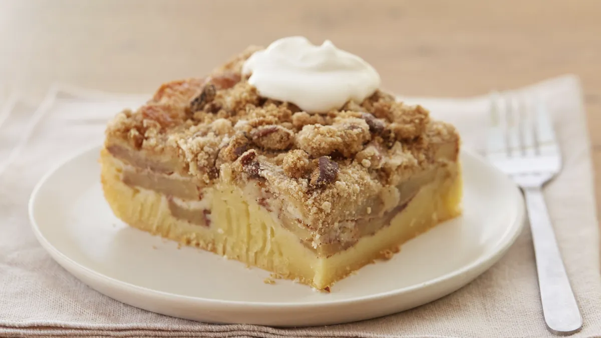 betty crocker Impossibly Easy French Apple Dessert Squares