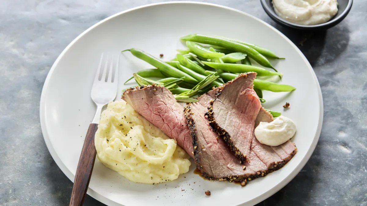 betty crocker Peppered Beef Roast with Horseradish Sauce