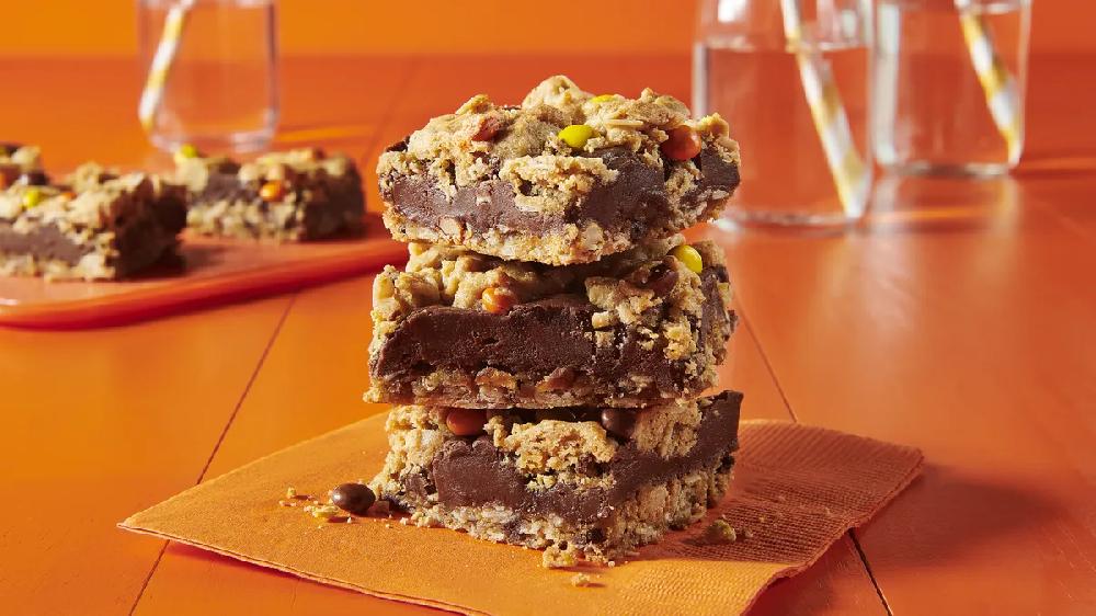 betty crocker REESE'S Peanut Butter-Chocolate Revel Bars