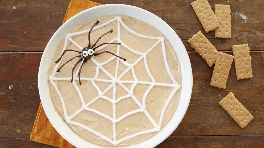betty crocker Spider Web Pumpkin Cheesecake Yogurt Dip