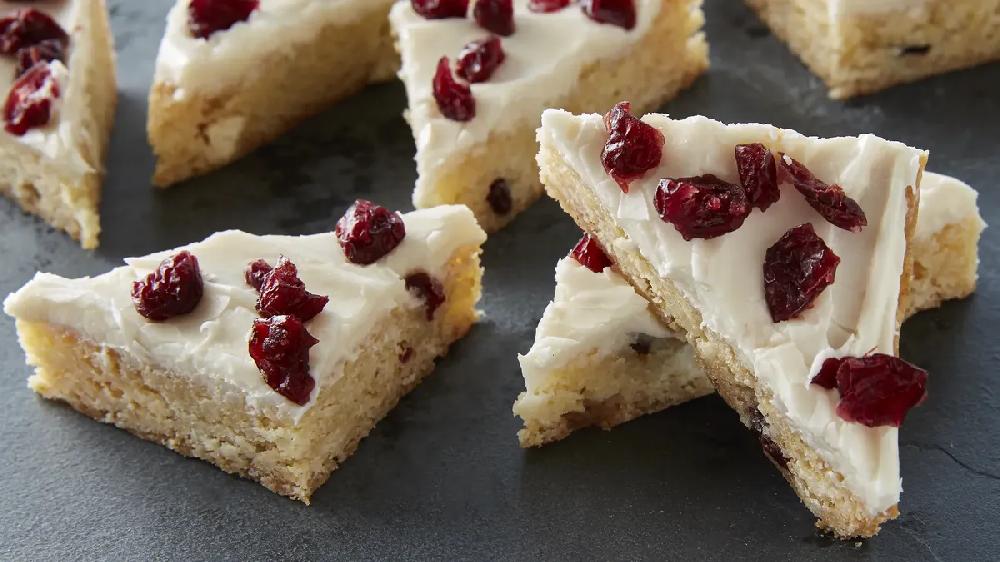 betty crocker White Chocolate-Cranberry Cookie Bars