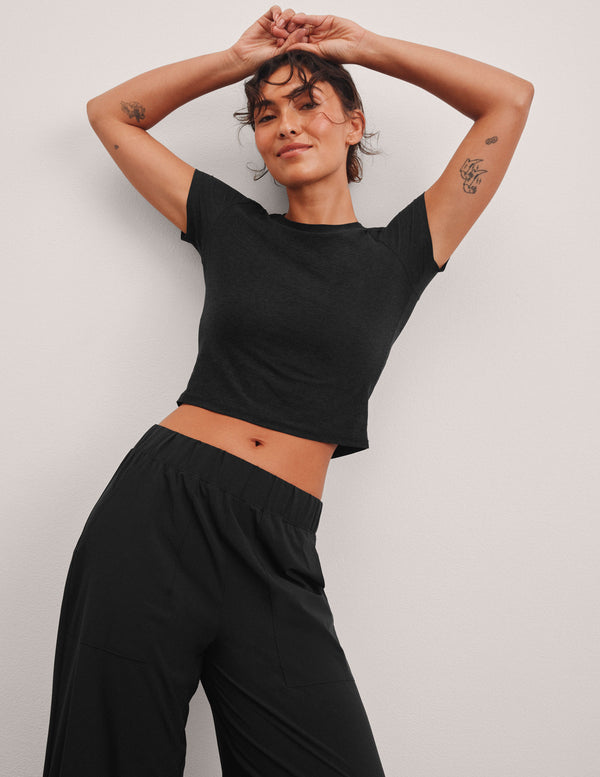 beyond yoga Featherweight Cropped Tee