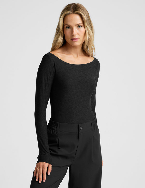 beyond yoga Featherweight Shoulder It Pullover