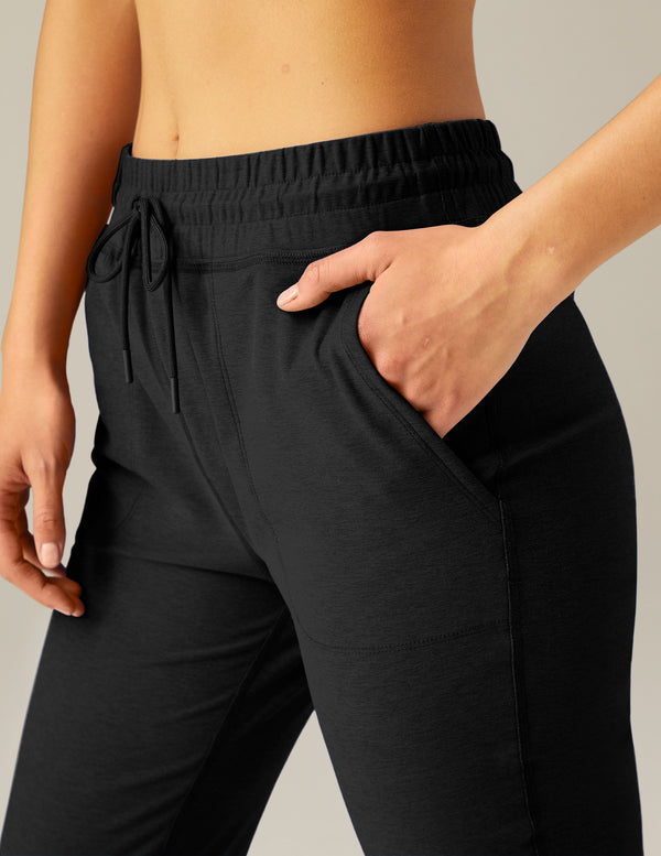 Beyond Yoga Spacedye Commuter Midi Jogger