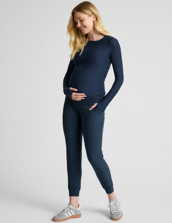 Beyond Yoga Featherweight Count On Me Maternity Crew Pullover