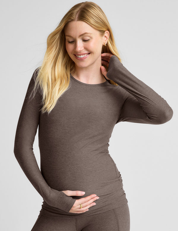 beyond yoga Featherweight Count On Me Maternity Crew Pullover